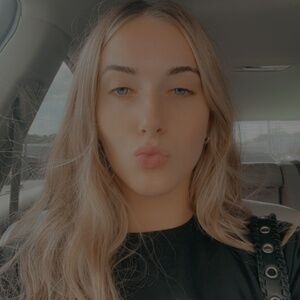 Meet your Posher, Camille